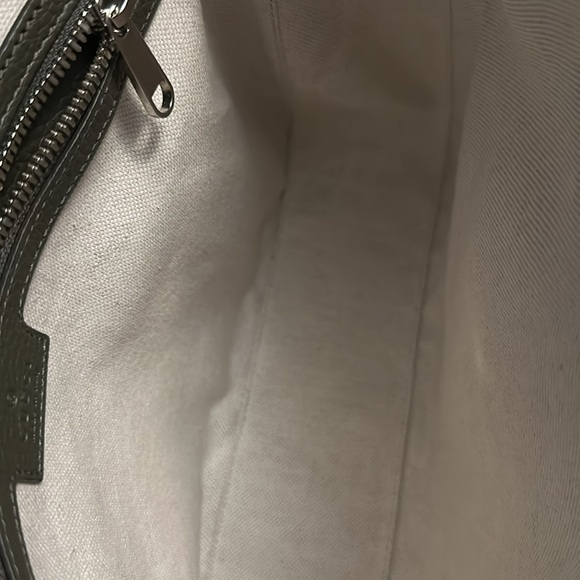 Green Jumbo GG Embossed Leather Medium Flap Messenger Bag used photo shoot - Picture 9 of 10